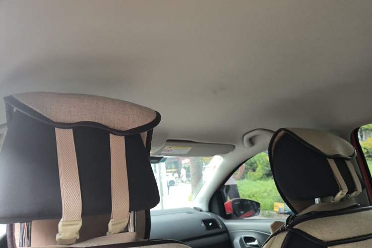 Used Volkswagen Polo 2014 1.4L Manual Fashion Edition Headliner