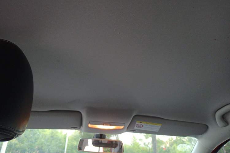 Used Volkswagen Polo 2014 1.4L Manual Comfort Edition Headliner