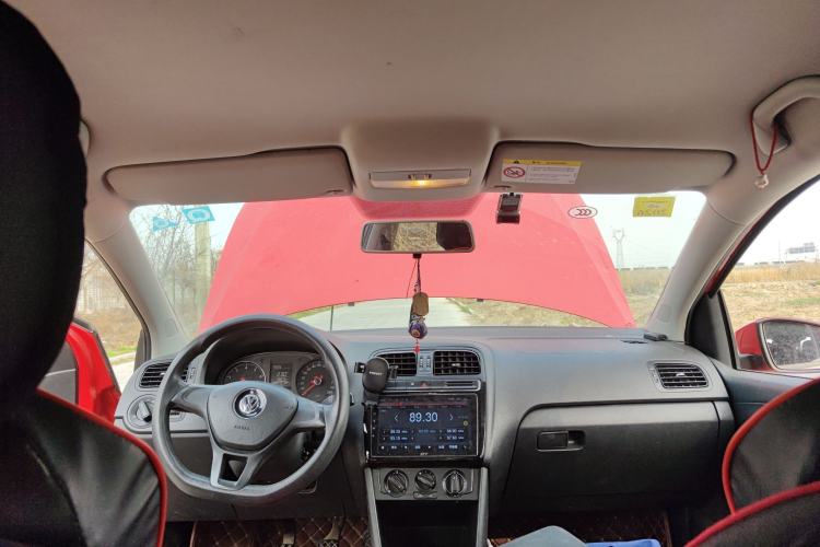 Used Volkswagen Polo 2014 1.4L Manual Fashion Edition Headliner