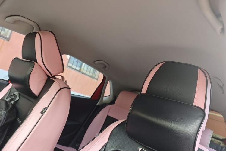 Used Volkswagen Polo 2014 1.4L Automatic Comfort Edition Headliner