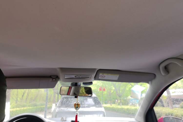 Used Volkswagen Polo 2014 1.6L Automatic Comfort Edition Headliner