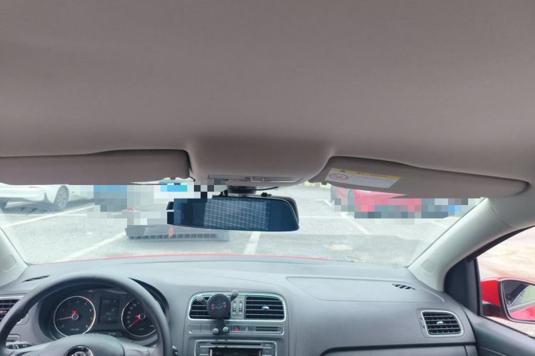 Used Volkswagen Polo 2014 1.6L Automatic Comfort Edition Headliner