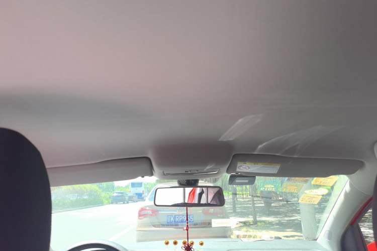 Used Volkswagen Polo 2014 1.6L Automatic Comfort Edition Headliner