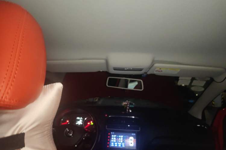 Used Volkswagen Polo 2014 1.6L Automatic Comfort Edition Headliner