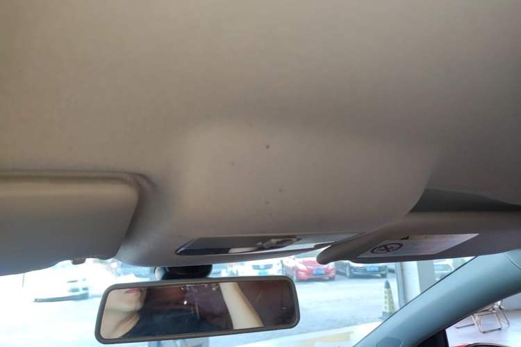 Used Volkswagen Polo 2014 1.6L Automatic Comfort Edition Headliner