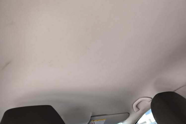 Used Volkswagen Polo 2014 1.4L Manual Fashion Edition Headliner