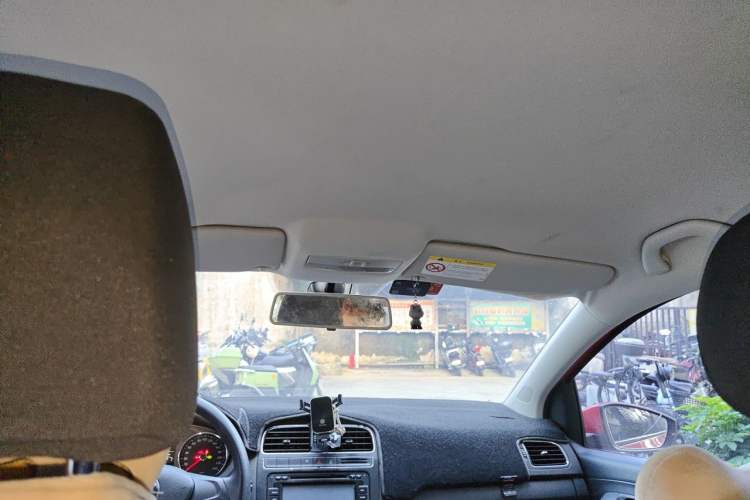 Used Volkswagen Polo 2014 1.6L Automatic Comfort Edition Headliner