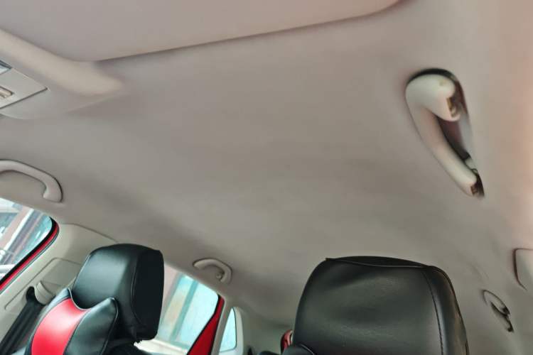 Used Volkswagen Polo 2014 1.4L Automatic Comfort Edition Headliner