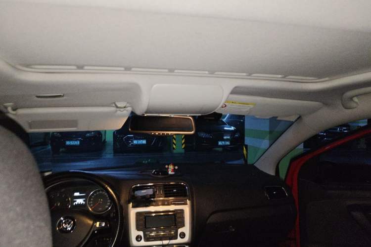 Used Volkswagen Polo 2014 1.6L Cross Polo Automatic Headliner