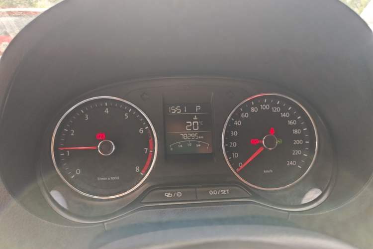 Used Volkswagen Polo 2014 1.6L Automatic Comfort Edition Instrument Cluster