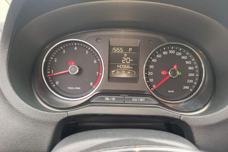 Used Volkswagen Polo 2014 1.6L Cross Polo Automatic Instrument Cluster