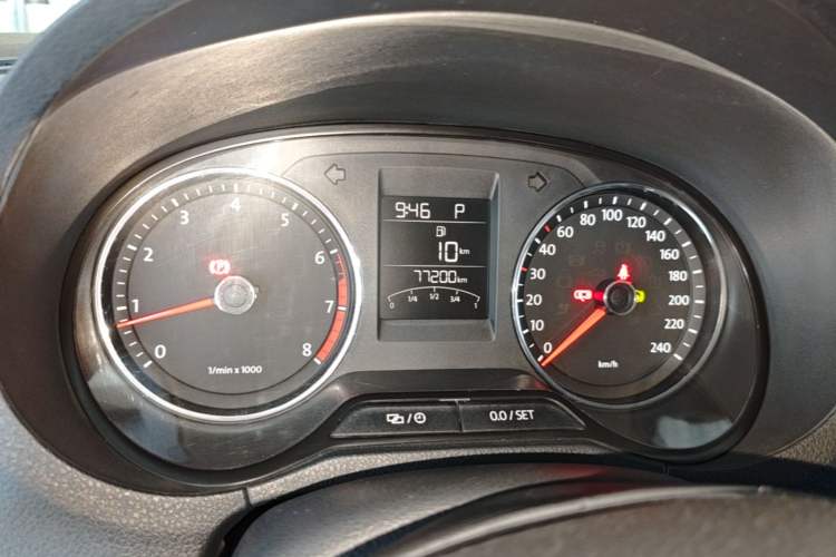 Used Volkswagen Polo 2014 1.6L Cross Polo Automatic Instrument Cluster
