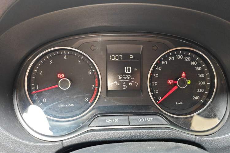 Used Volkswagen Polo 2014 1.6L Automatic Comfort Edition Instrument Cluster