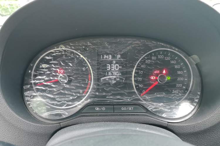 Used Volkswagen Polo 2014 1.6L Automatic Comfort Edition Instrument Cluster