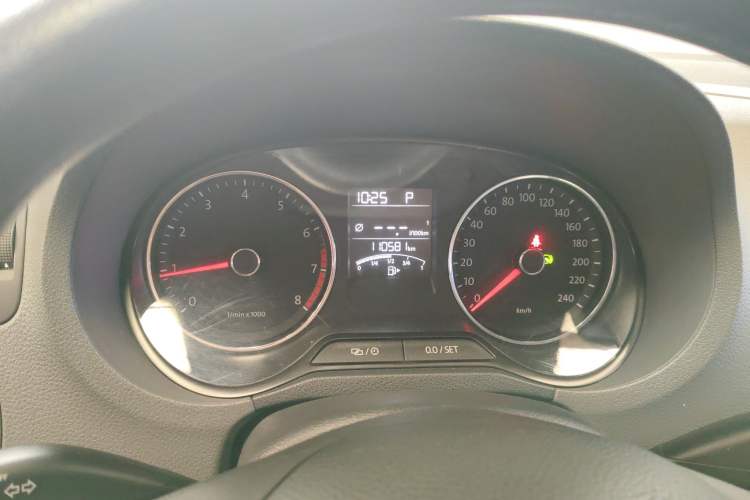 Used Volkswagen Polo 2014 1.6L Automatic Comfort Edition Instrument Cluster