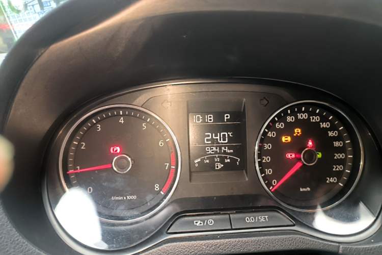 Used Volkswagen Polo 2014 1.6L Cross Polo Automatic Instrument Cluster