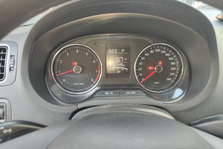 Used Volkswagen Polo 2014 1.6L Automatic Comfort Edition Instrument Cluster