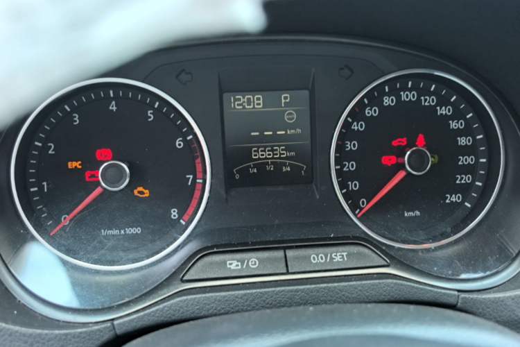 Used Volkswagen Polo 2014 1.6L Automatic Comfort Edition Instrument Cluster