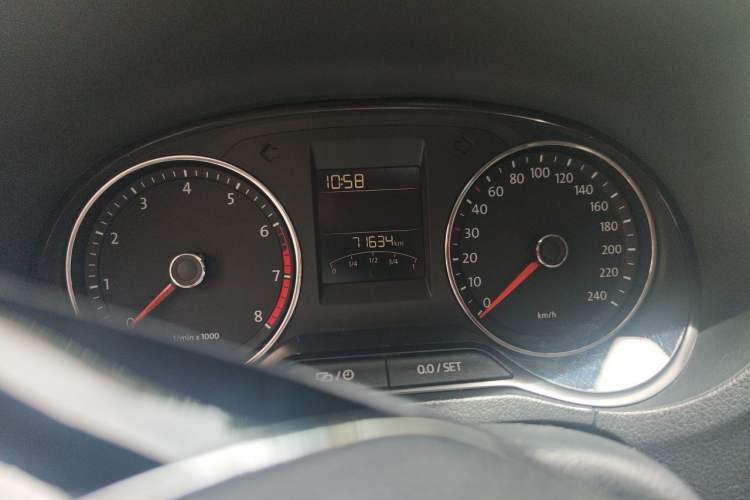 Used Volkswagen Polo 2014 1.6L Cross Polo Automatic Instrument Cluster