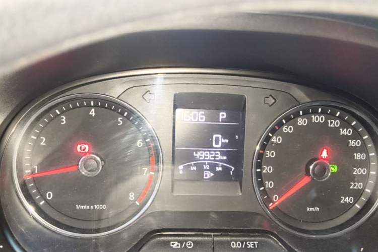 Used Volkswagen Polo 2014 1.6L Automatic Comfort Edition Instrument Cluster