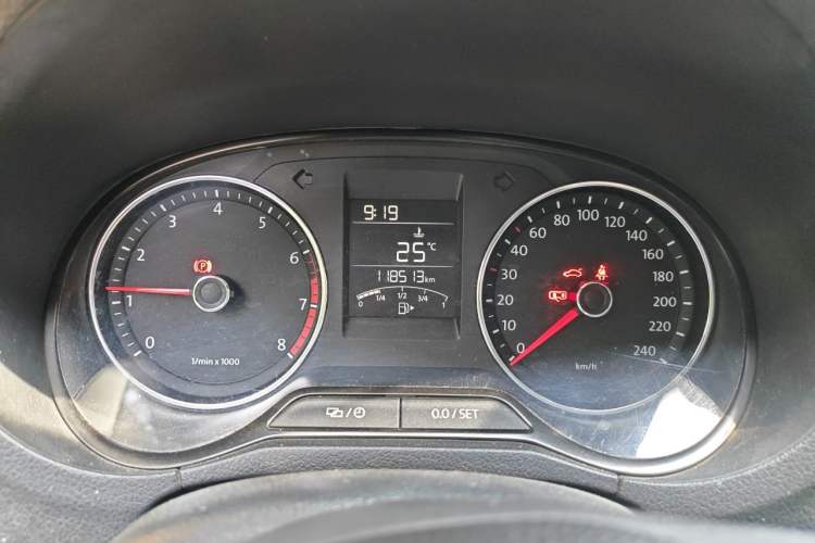 Used Volkswagen Polo 2014 1.6L Manual Comfort Edition Instrument Cluster