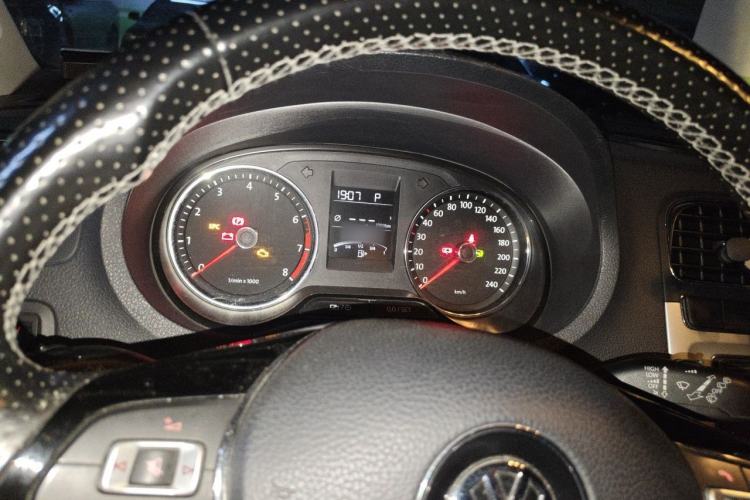 Used Volkswagen Polo 2014 1.6L Cross Polo Automatic Instrument Cluster