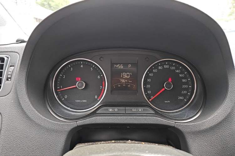 Used Volkswagen Polo 2014 1.6L Automatic Comfort Edition Instrument Cluster