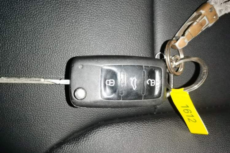 Used Volkswagen Polo 2014 1.6L Automatic Comfort Edition Interior 1