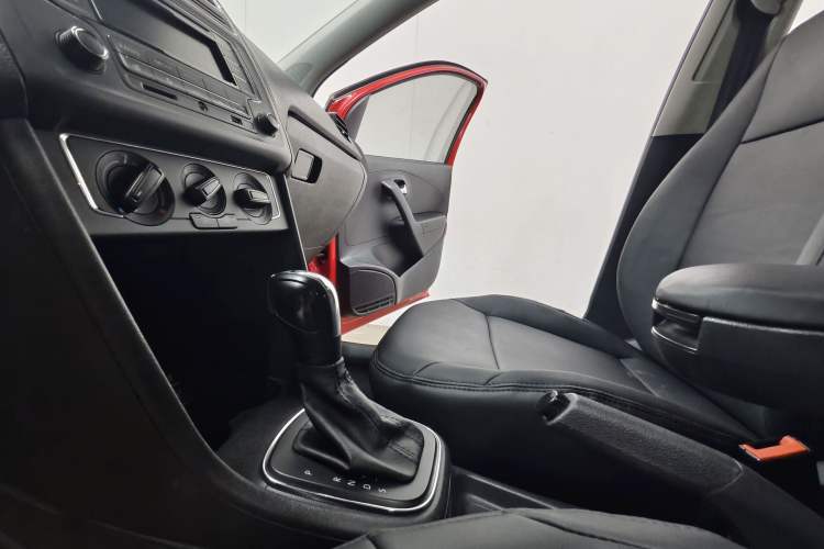 Used Volkswagen Polo 2014 1.6L Automatic Comfort Edition Interior 3