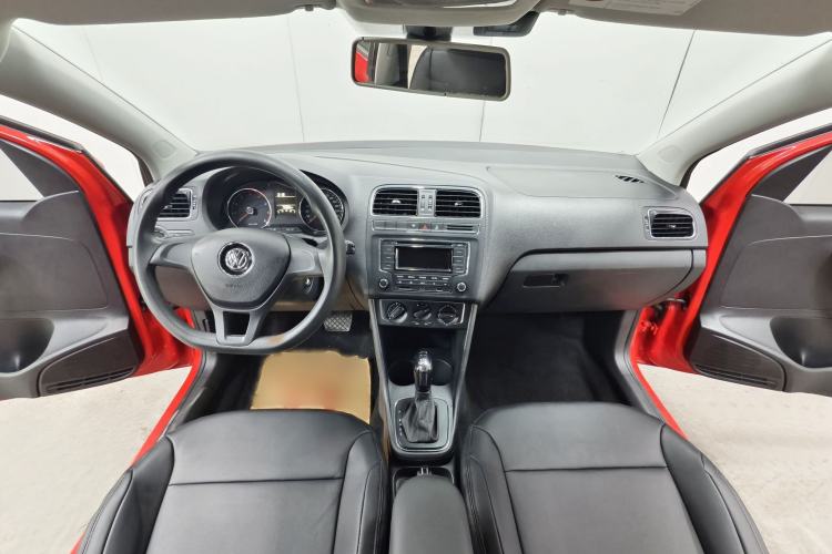 Used Volkswagen Polo 2014 1.6L Automatic Comfort Edition Interior 4