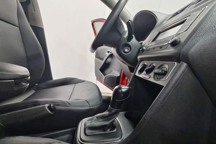 Used Volkswagen Polo 2014 1.6L Automatic Comfort Edition Interior 7