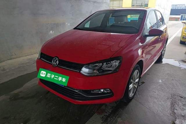 Volkswagen Polo 2014 1.6L Automatic Comfort Edition مستعملة