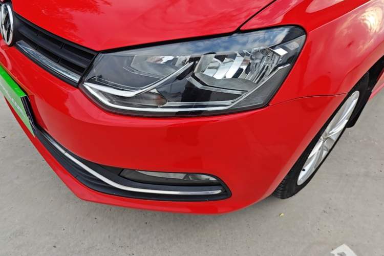 Used Volkswagen Polo 2014 1.6L Automatic Comfort Edition Left Front Headlight