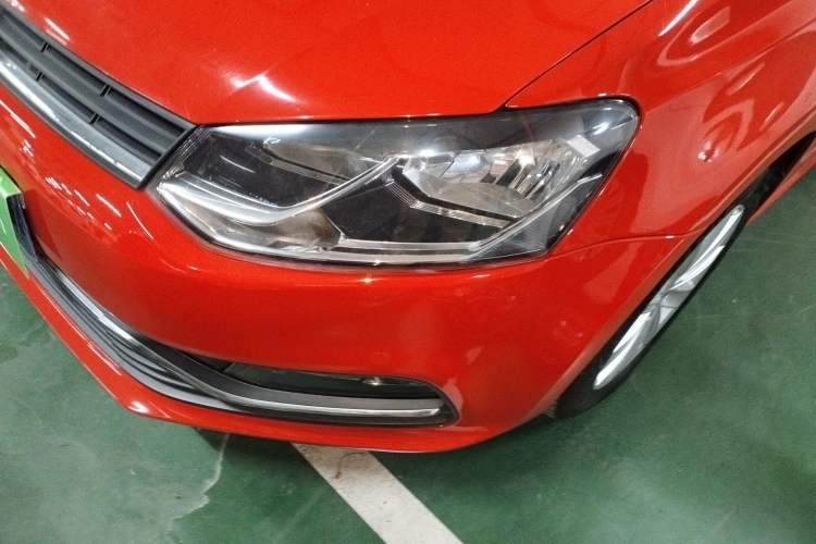 Used Volkswagen Polo 2014 1.4L Automatic Comfort Edition Left Front Headlight