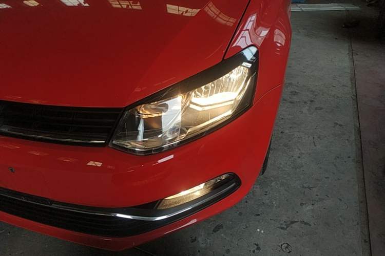 Used Volkswagen Polo 2014 1.4L Automatic Comfort Edition Left Front Headlight