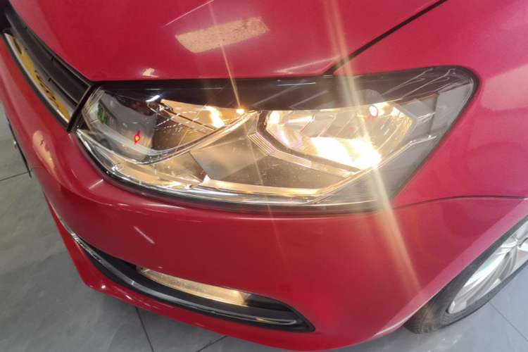 Used Volkswagen Polo 2014 1.6L Automatic Comfort Edition Left Front Headlight