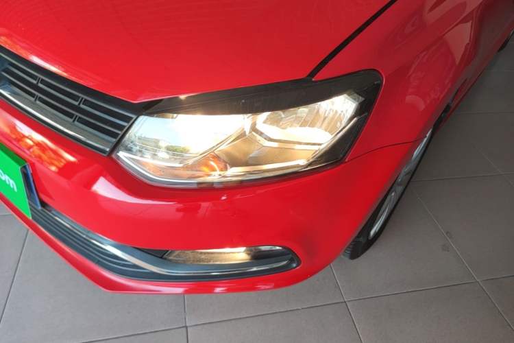 Used Volkswagen Polo 2014 1.6L Automatic Comfort Edition Left Front Headlight