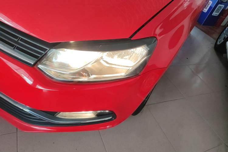 Used Volkswagen Polo 2014 1.6L Automatic Comfort Edition Left Front Headlight