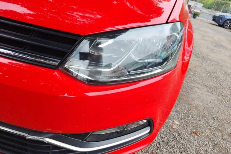 Used Volkswagen Polo 2014 1.4L Automatic Comfort Edition Left Front Headlight