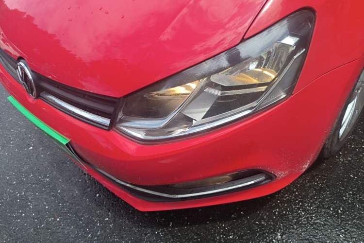 Used Volkswagen Polo 2014 1.6L Automatic Comfort Edition Left Front Headlight