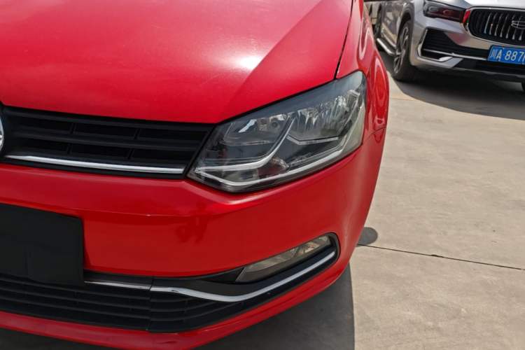 Used Volkswagen Polo 2014 1.6L Automatic Comfort Edition Left Front Headlight