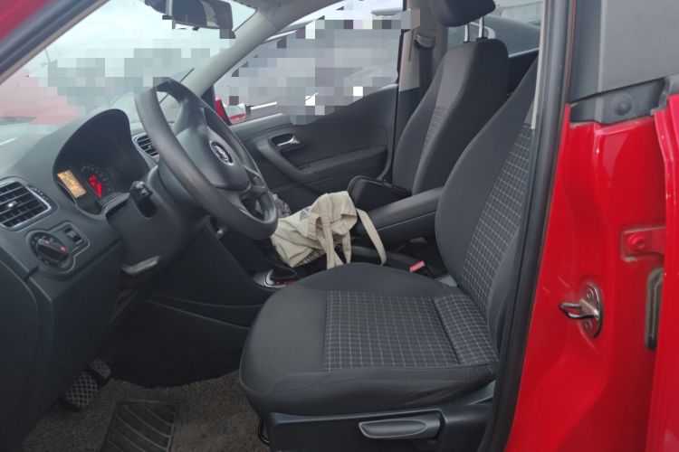 Used Volkswagen Polo 2014 1.6L Automatic Comfort Edition Left Front Seat