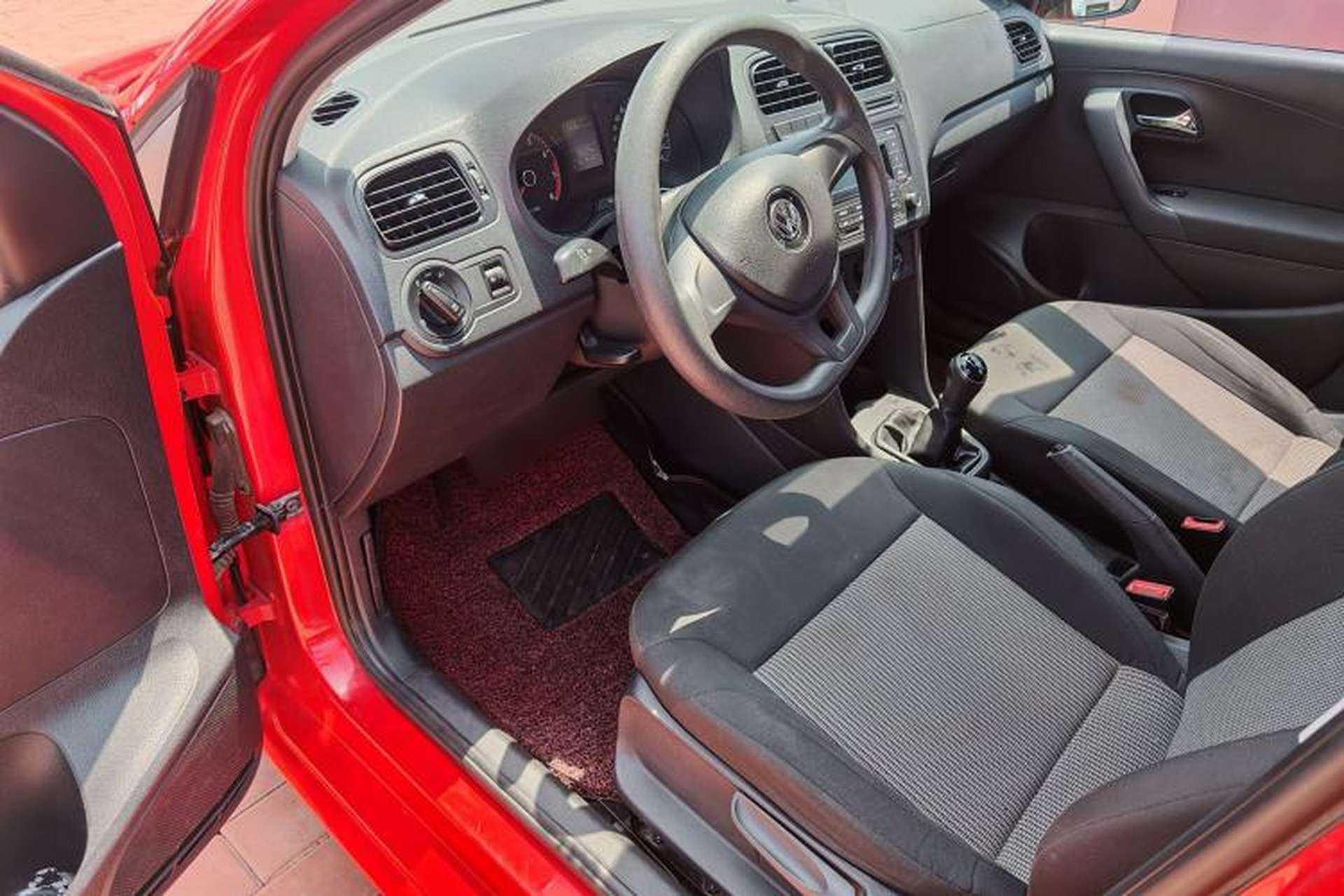 Used Volkswagen Polo 2014 1.4L Manual Fashion Edition Left Front Seat