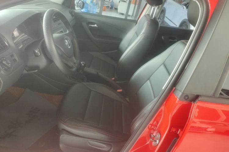 Used Volkswagen Polo 2014 1.4L Manual Fashion Edition Left Front Seat