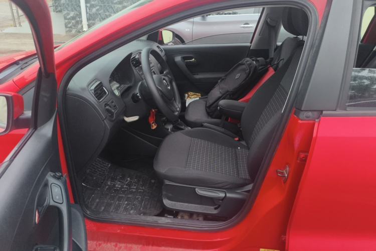 Used Volkswagen Polo 2014 1.6L Automatic Comfort Edition Left Front Seat