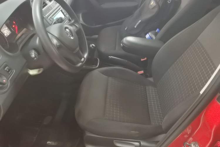 Used Volkswagen Polo 2014 1.6L Manual Comfort Edition Left Front Seat