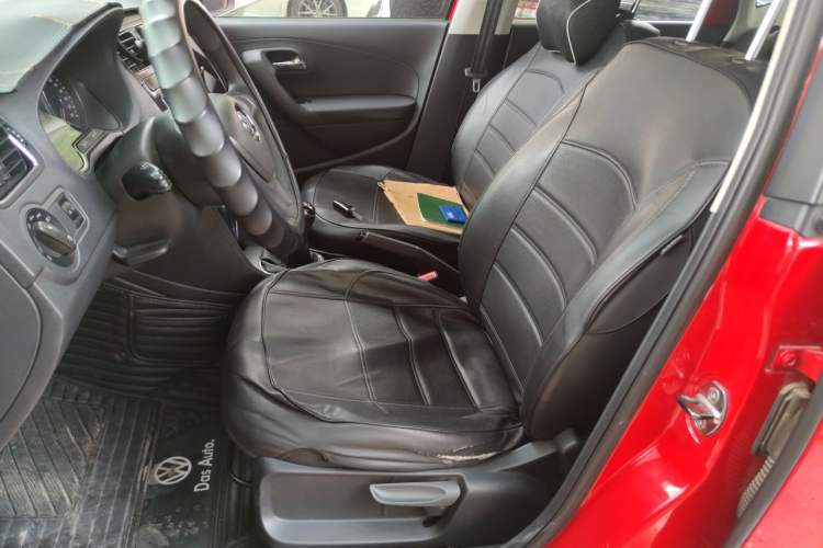 Used Volkswagen Polo 2014 1.6L Manual Comfort Edition Left Front Seat