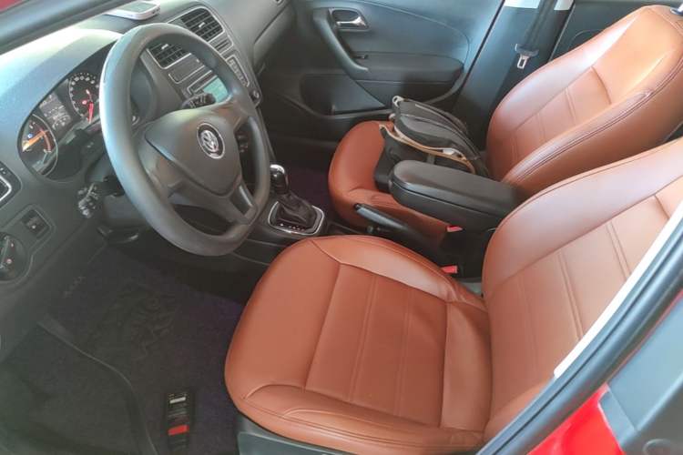 Used Volkswagen Polo 2014 1.6L Automatic Comfort Edition Left Front Seat