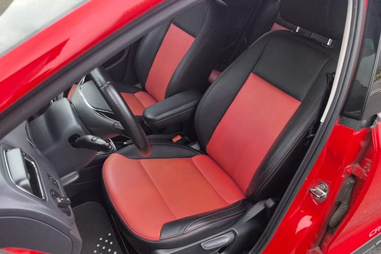 Used Volkswagen Polo 2014 1.6L Cross Polo Automatic Left Front Seat