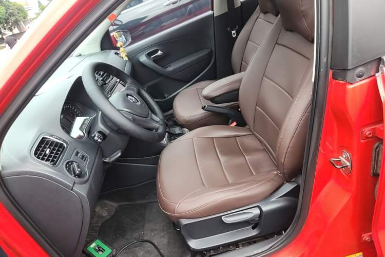Used Volkswagen Polo 2014 1.4L Automatic Comfort Edition Left Front Seat